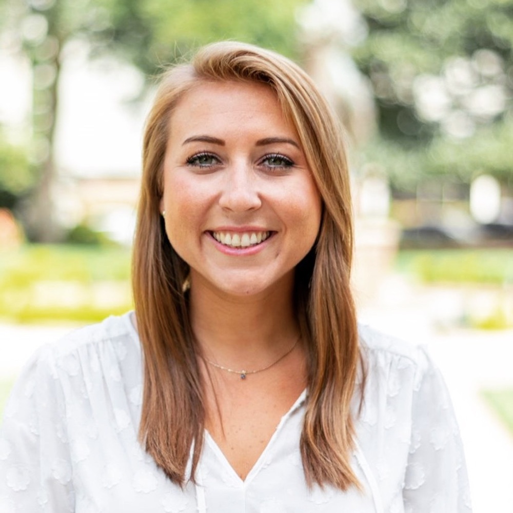Meet your Posher, Gabriella